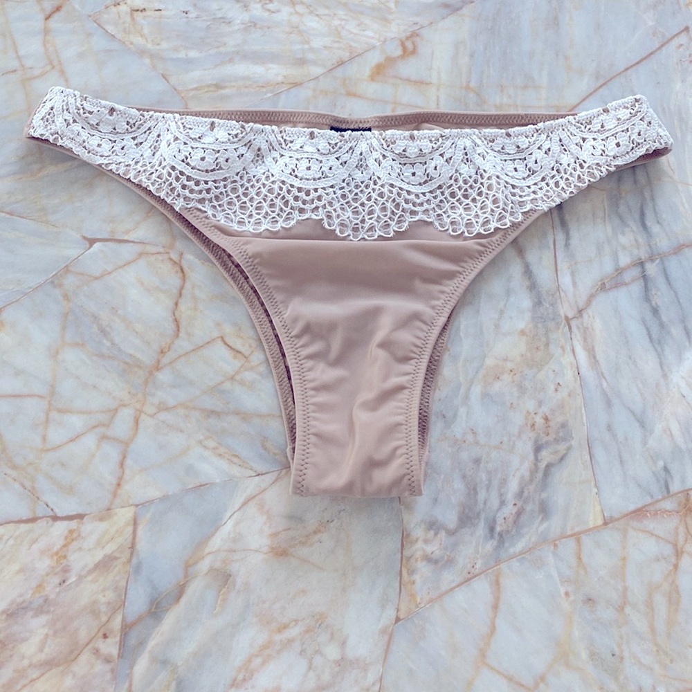 V-String Very Sexy Thong Panty Satin Crochet Lace Small